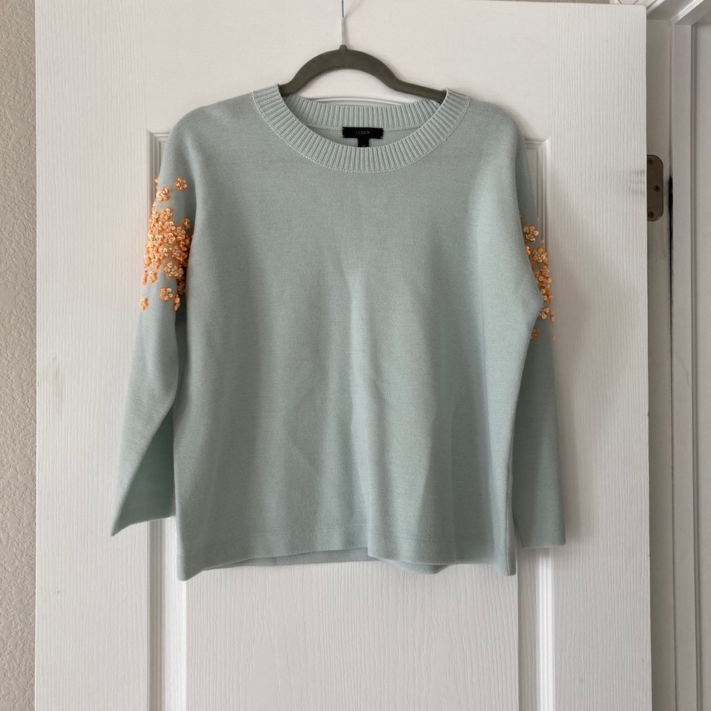 Jcrew sweater with floral sequin detail. Size xs